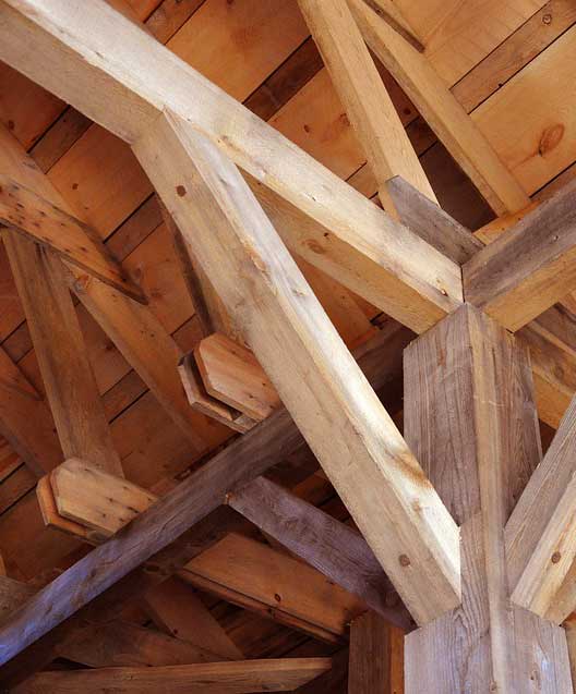 trattamento antitarlo per travi soffitto